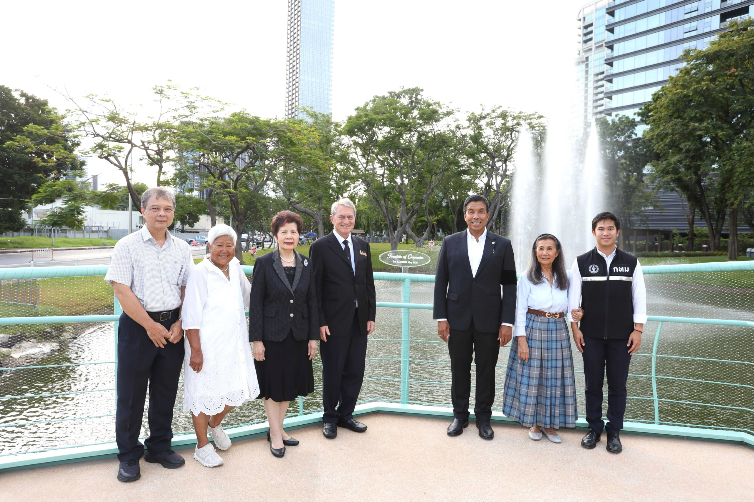 บี.กริม ส่งมอบ “Fountain of Compassion” กลางสวนลุมพินีฉลองวาระ 100 ปี เติมแลนด์มาร์กแห่งความสุขและความโอบอ้อมอารีใจกลางกรุงเทพฯ
